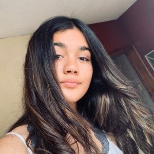 Meet your Posher, Clarissa